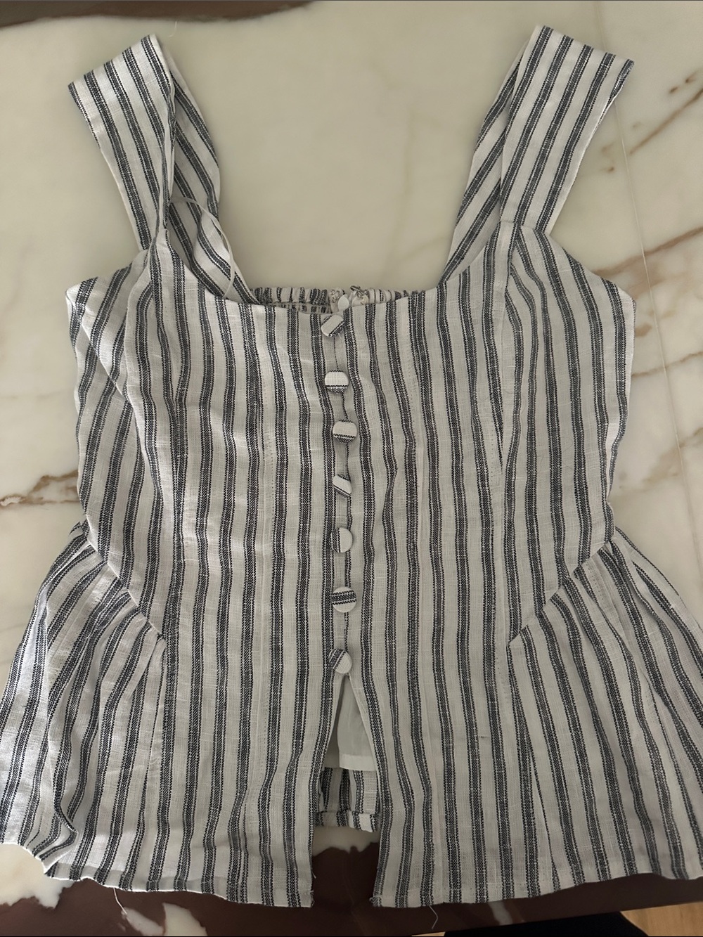 Women’s reformation linen top